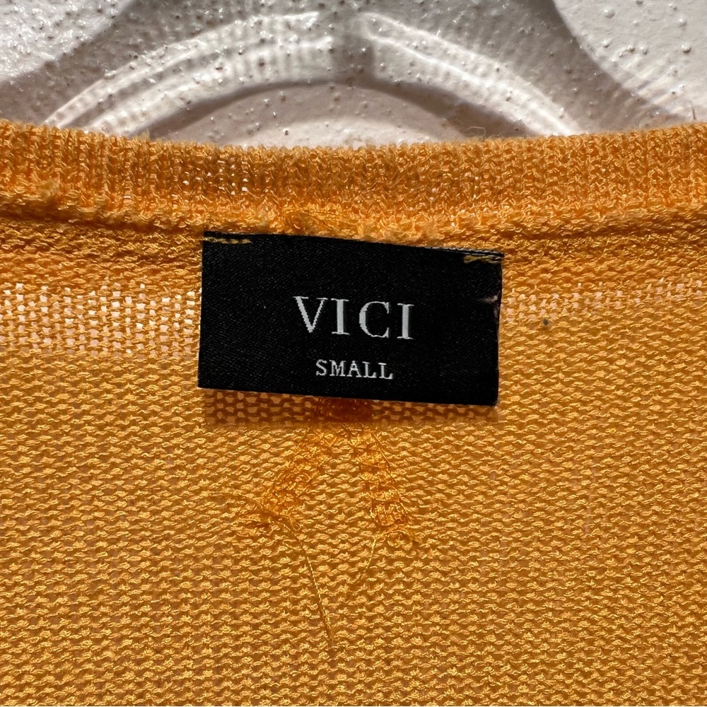 VICI Capitol Reef V-Neck Knit Pocket Top Yellow Sweater Top Small - Picture 12 of 13